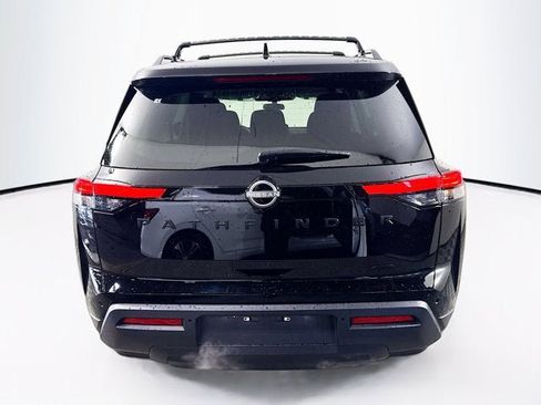 New 2025 Nissan Pathfinder SV w/ Black Appearance Package image 6