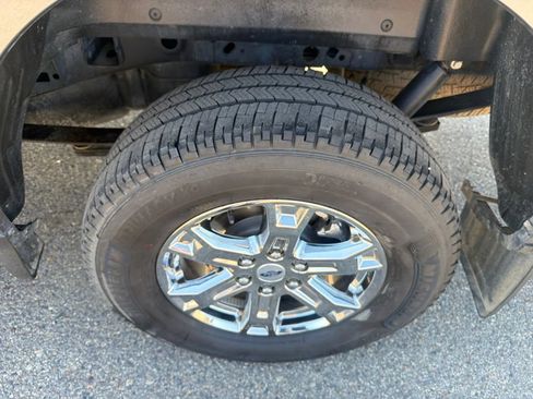 Used 2022 Ford F150 XLT w/ Equipment Group 302A High AWD/4WD image 27
