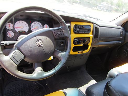 Used 2005 Dodge Ram 1500 Truck SLT w/ Rumblebee Group RWD image 10