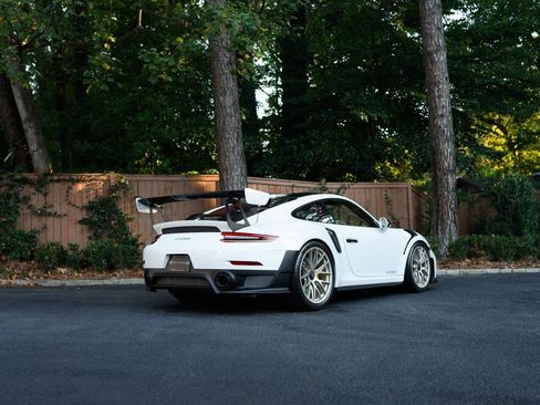 Used 2018 Porsche 911 GT2 RS image 6