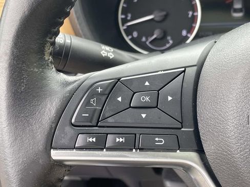 Certified 2023 Nissan Sentra SV w/ SV Premium Package FWD image 19