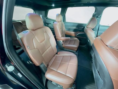 Used 2024 Kia Telluride SX w/ Towing Package image 31