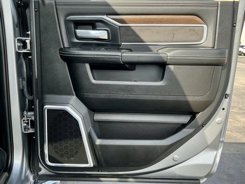 Used 2022 RAM 2500 Laramie w/ Chrome Appearance Group image 26