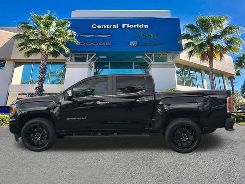 Used 2022 GMC Canyon Denali w/ Denali Black Edition Package image 8