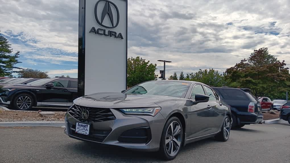 Used 2024 Acura TLX w/ Technology Package FWD image 1