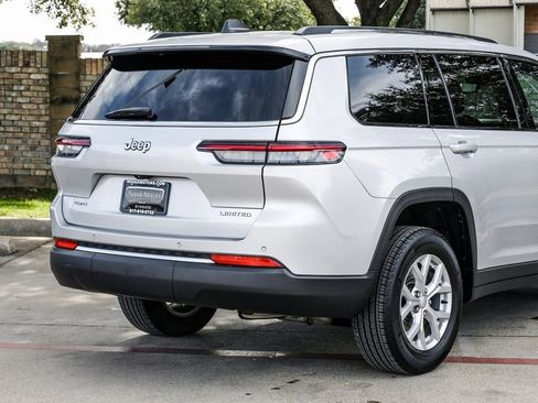 Used 2023 Jeep Grand Cherokee L Limited image 16