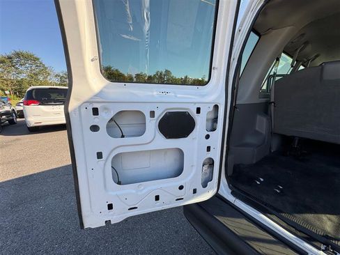 Used 2013 Ford E-350 and Econoline 350 XL image 27