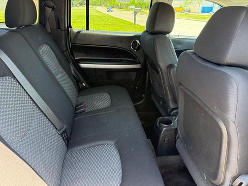Used 2011 Chevrolet HHR LT FWD image 17