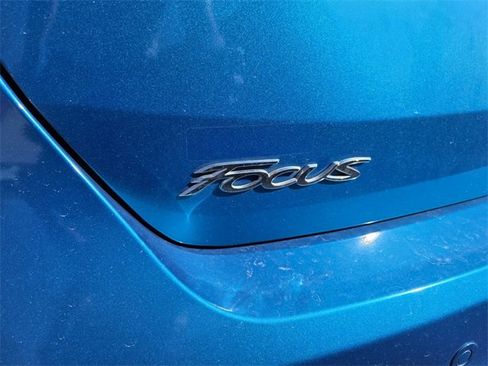 Used 2016 Ford Focus SE w/ Equipment Group 201A image 4