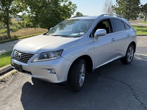 Used 2015 Lexus RX 450h AWD image 2