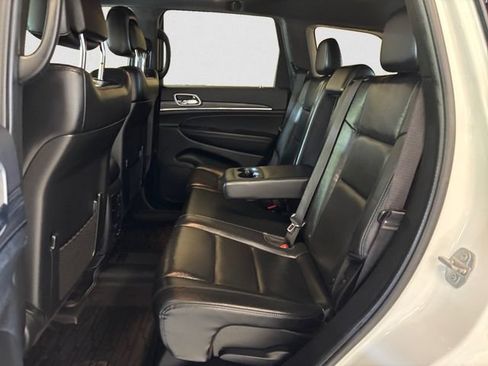 Used 2022 Jeep Grand Cherokee Limited AWD/4WD image 14
