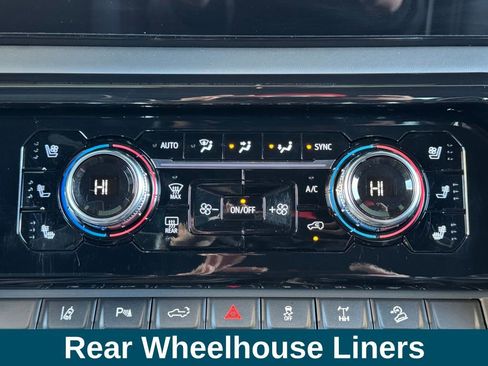 Used 2025 GMC Sierra 2500 AT4X image 24