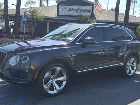 Used 2019 Bentley Bentayga AWD/4WD image 5