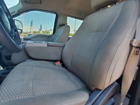 Used 2017 Ford F350 XLT w/ XLT Premium Package AWD/4WD image 12