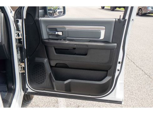 Used 2023 RAM 1500 Classic SLT w/ Protection Group AWD/4WD image 15