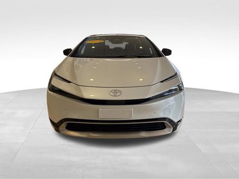 New 2026 Toyota Prius Plug-In Hybrid FWD image 2