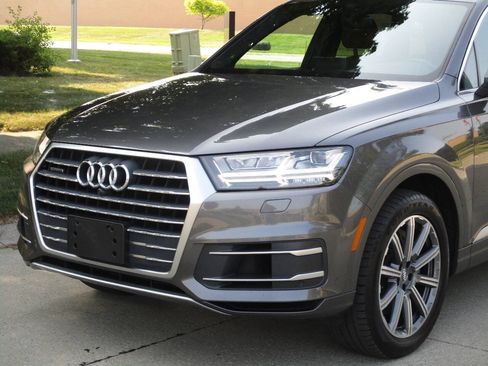 Used 2018 Audi Q7 3.0T Prestige w/ Prestige Package AWD/4WD image 63