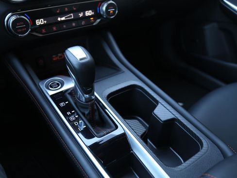 Used 2025 Nissan Sentra SR w/ SR Premium Package image 15