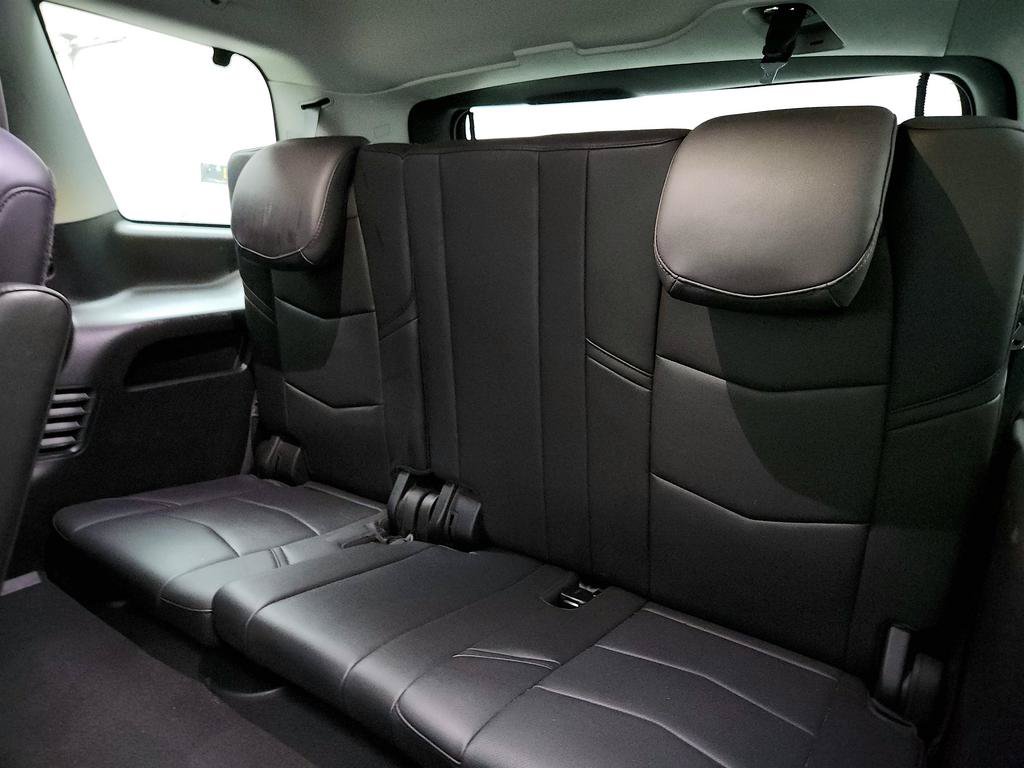 Used 2019 Cadillac Escalade Luxury AWD/4WD image 22