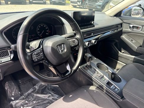 Used 2022 Honda Civic EX image 3