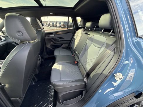 New 2026 Volkswagen Tiguan SE R-Line AWD/4WD image 24