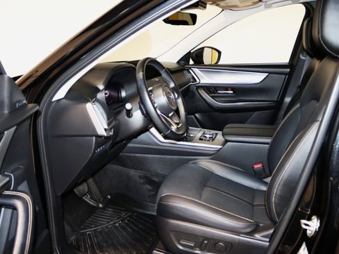 Used 2025 MAZDA CX-70 Plug-In Hybrid w/ Premium Pkg image 32