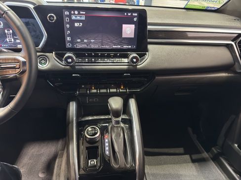 Used 2023 GMC Canyon Elevation w/ Elevation Premium Package image 27