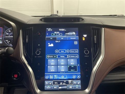 Used 2025 Subaru Outback Touring XT image 16