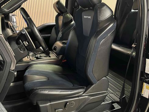 Used 2019 Ford F150 Raptor w/ Equipment Group 802A Luxury AWD/4WD image 28