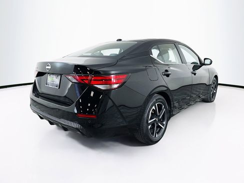Used 2025 Nissan Sentra SV FWD image 9