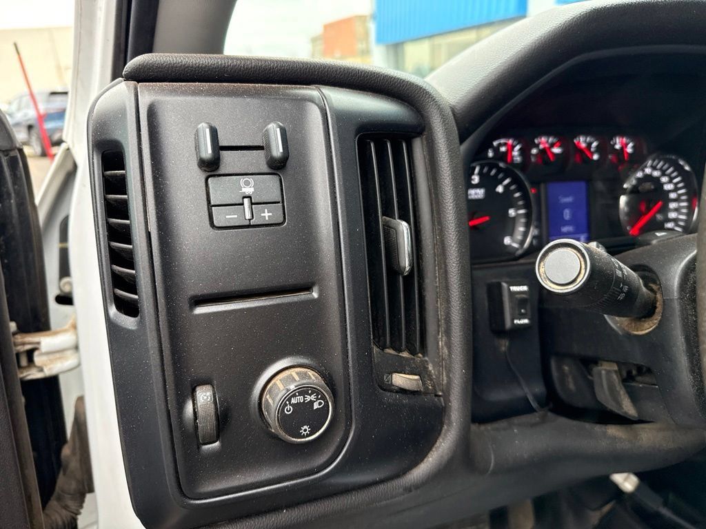 Used 2016 GMC Sierra 2500 4x4 Regular Cab w/ Sierra Convenience Package image 30