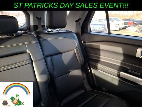 Certified 2022 Ford Explorer XLT w/ Equipment Group 202A image 20