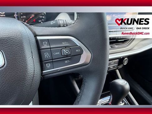 Used 2025 Jeep Compass Limited AWD/4WD image 14