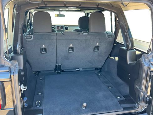 Used 2020 Jeep Wrangler Unlimited Sport AWD/4WD image 18