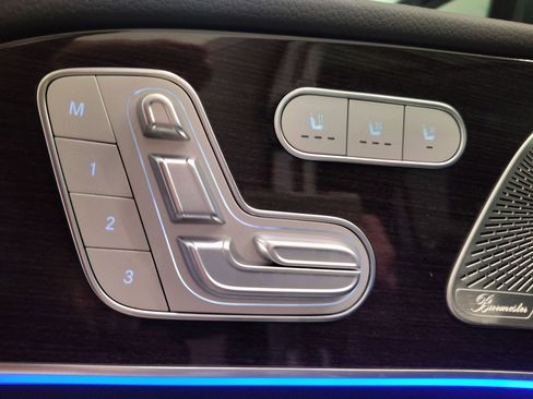 New 2026 Mercedes-Benz GLS 450 4MATIC image 17