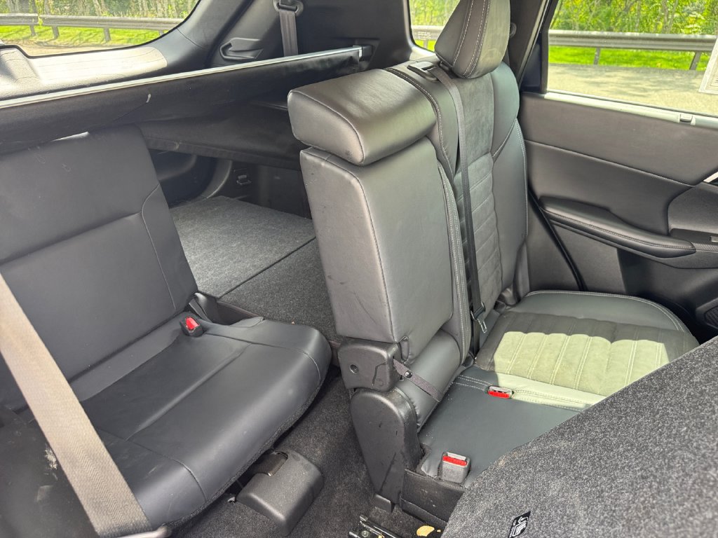 Used 2022 Mitsubishi Outlander SE AWD/4WD image 38