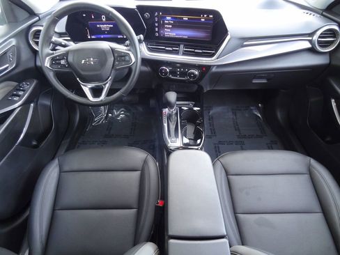 Used 2026 Chevrolet Trax ACTIV w/ Sunroof Package image 13