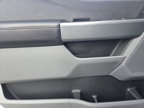 Used 2023 Ford F150 XLT w/ Trailer Tow Package image 17