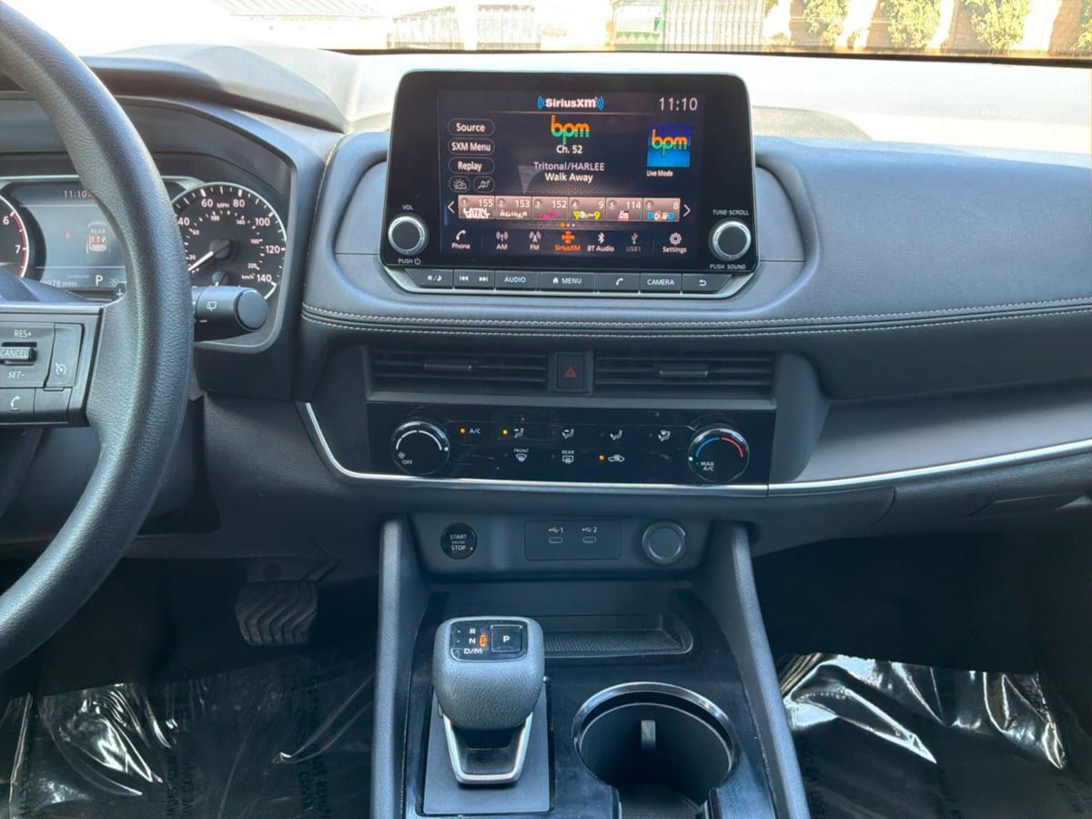 Used 2025 Nissan Rogue S FWD image 16