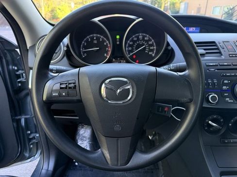 Used 2013 MAZDA MAZDA3 i SV w/ Convenience Pkg image 14