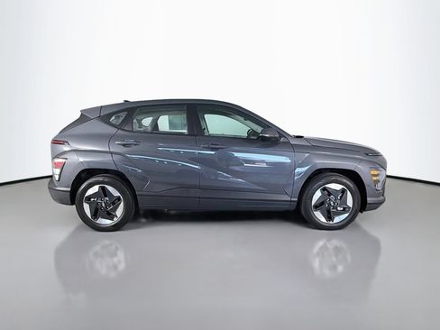 Used 2024 Hyundai Kona SE FWD image 8