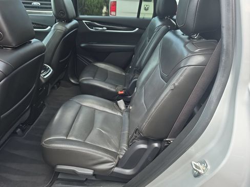 Used 2020 Cadillac XT6 Premium Luxury FWD image 25
