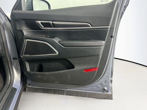 Used 2024 Kia Telluride S image 34