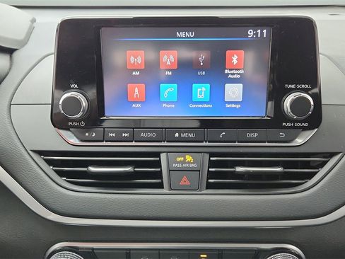 Used 2023 Nissan Altima 2.5 S image 31