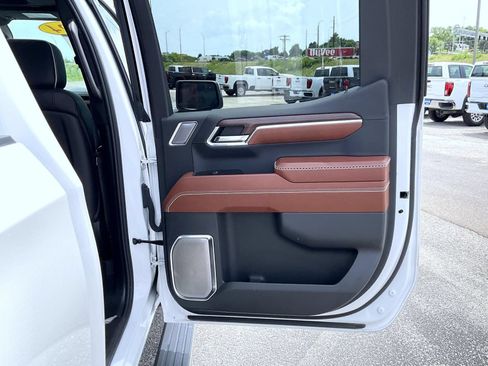 Certified 2024 GMC Sierra 1500 Denali Ultimate AWD/4WD image 17