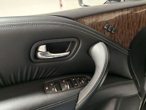 Used 2020 Nissan Armada SL w/ Premium Package image 21