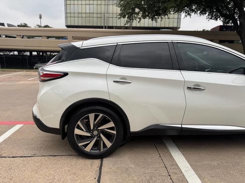 Used 2016 Nissan Murano Platinum w/ Platinum Technology Package FWD image 9