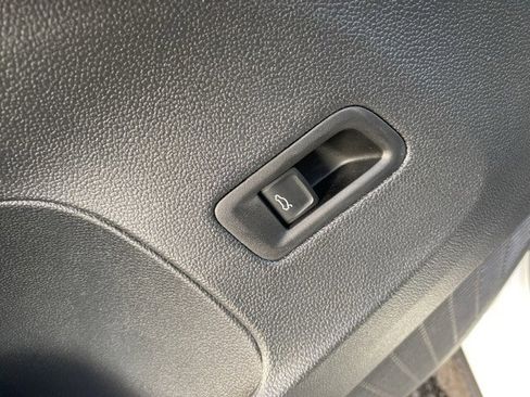 New 2026 Volkswagen Atlas SE image 25