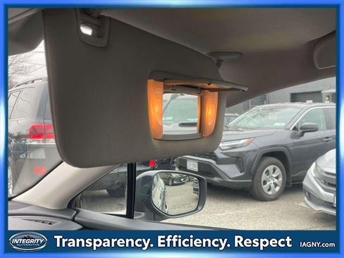 Used 2024 Subaru Legacy Premium image 31