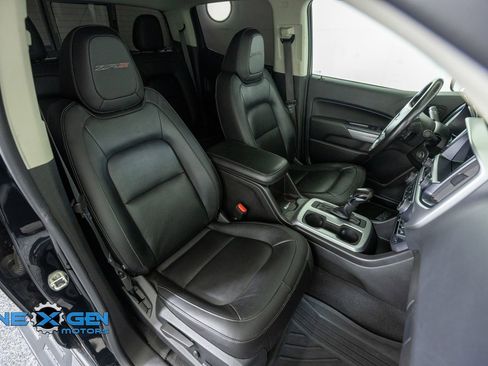Used 2022 Chevrolet Colorado ZR2 w/ ZR2 Midnight Special Edition AWD/4WD image 45